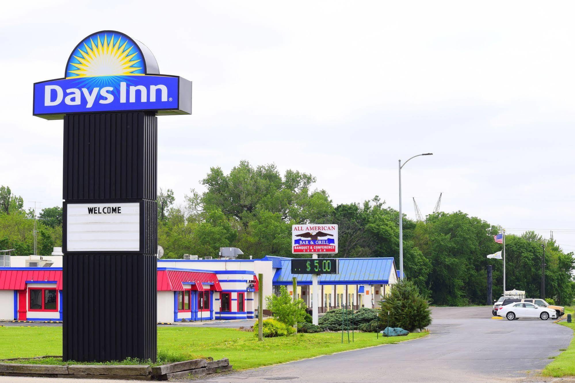 Days Inn By Wyndham Rock Falls מראה חיצוני תמונה